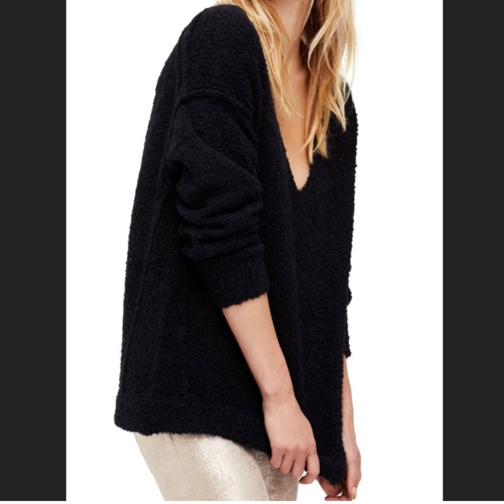 Free People - Black Knit Boucle V-neck Sweater Size S